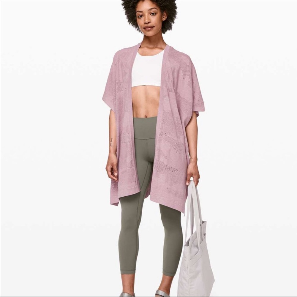 Lululemon kimono one size NWOT